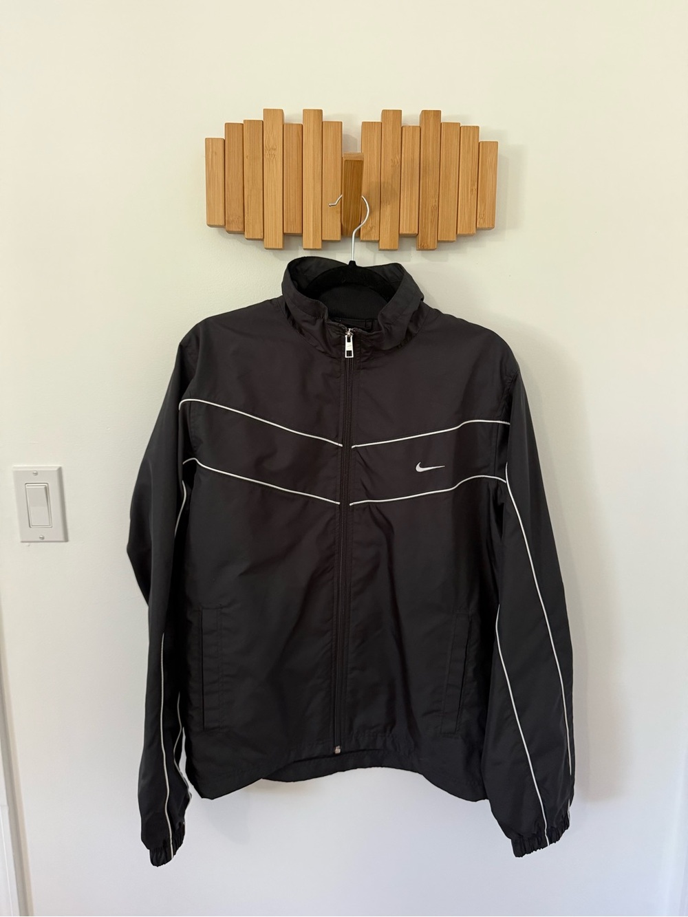 NWT Vintage Nike Black Men's Lightweight Track Jacket Mens Size Large
